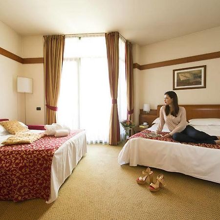 Milanore Hotel By Diva Hotels Cinisello Balsamo Exterior foto